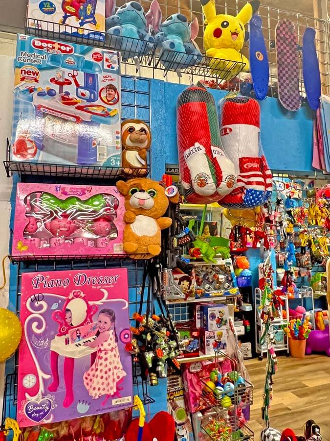 Raulitos-Toys-M&M-Marketplace4